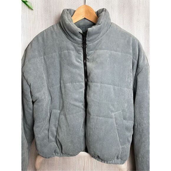 Wild Fable by Target Woman Light Blue Corduroy Puffer Bomber Jacket Coat Size L - Picture 1 of 12